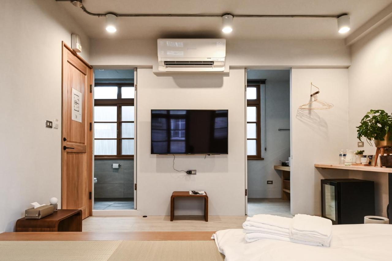 Humanlive Apartment Tainan Bagian luar foto