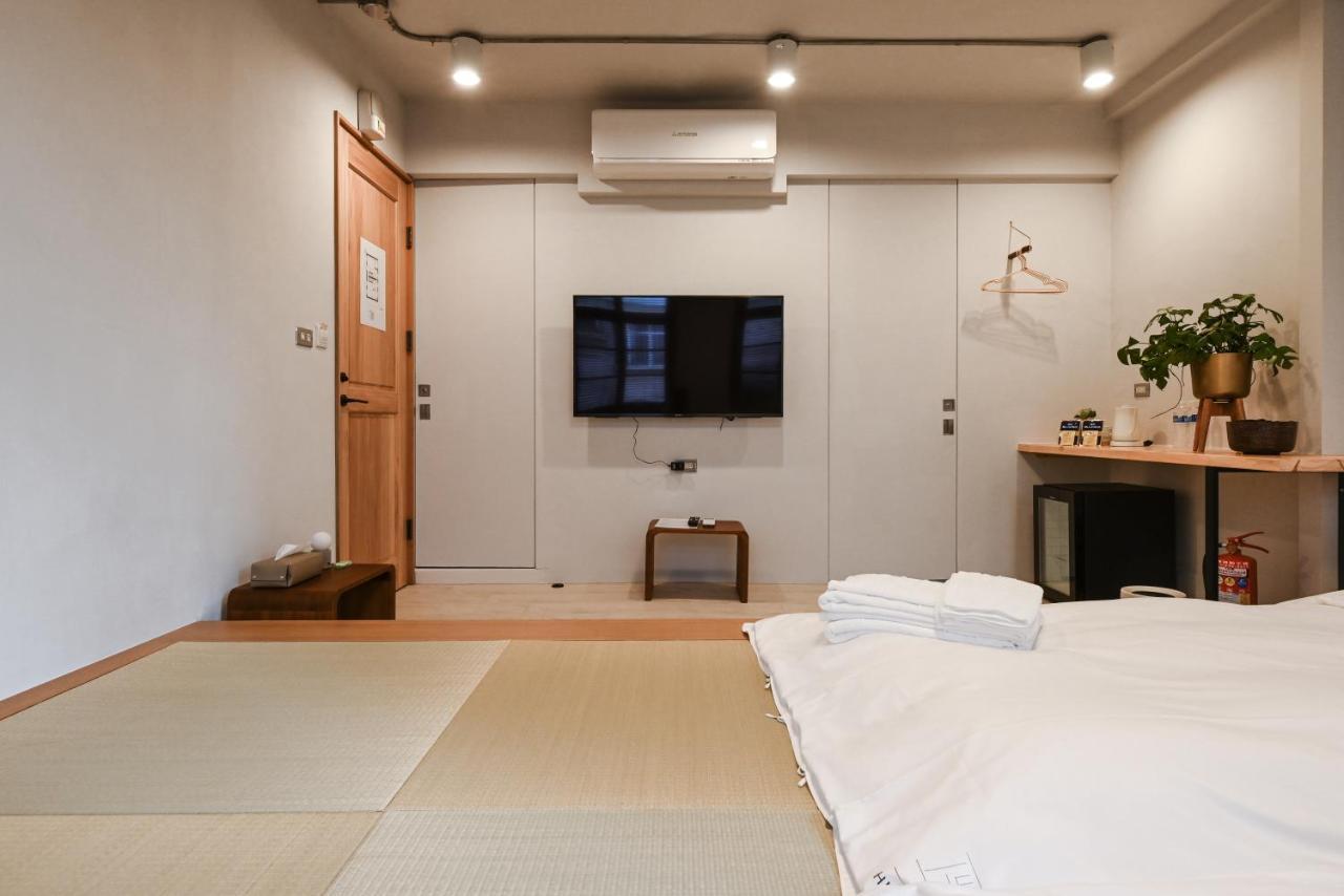 Humanlive Apartment Tainan Bagian luar foto