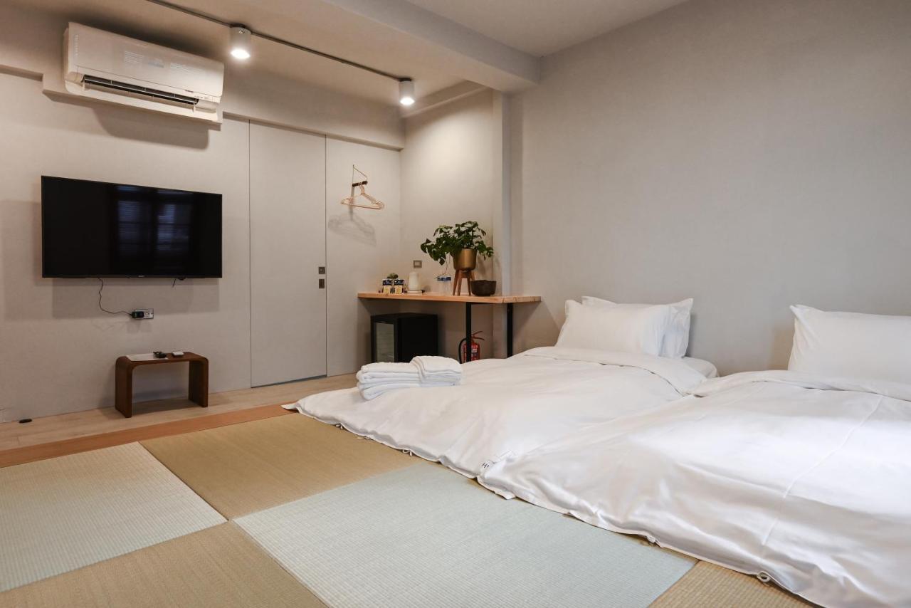 Humanlive Apartment Tainan Bagian luar foto